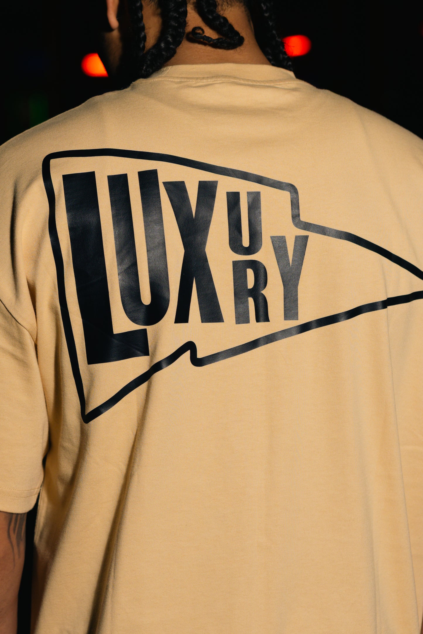 LUXURY TEE
